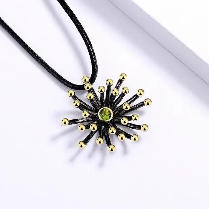 Collier bicolore style ethnique bohème pour femme pendentif coeur fleur noir or occasion spéciale voyage artiste