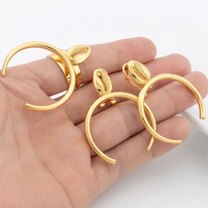Ensemble de bijoux de luxe pour mariage doré avec boucles d'oreilles rondes et anneau circulaire réglable pour femmes occasions spéciales