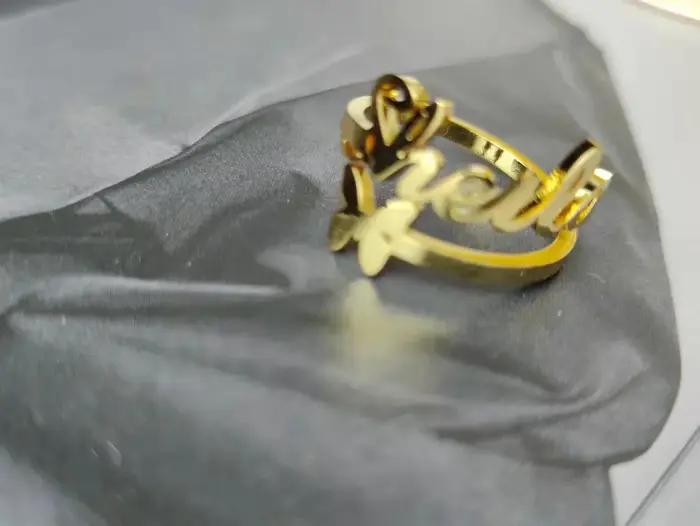 Bague personnalisée noeud de nœud en acier inoxydable avec nom gravé pour femmes occasions spéciales