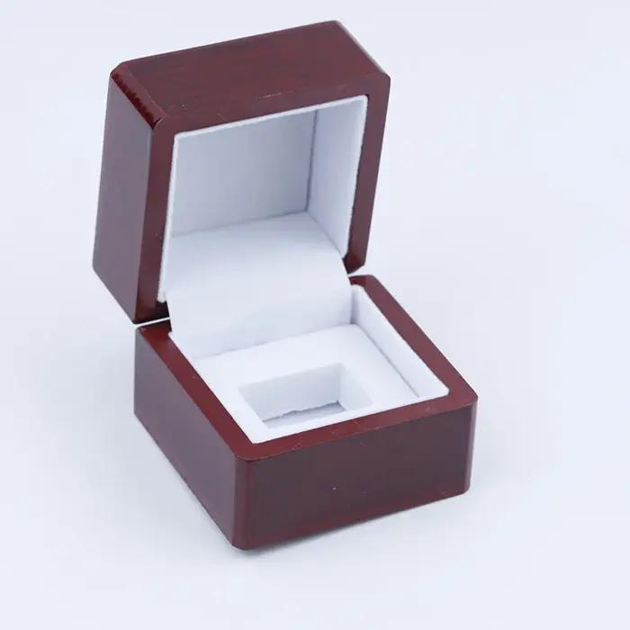 Bague de Championnat des Aiguilles de Rugby 2025 Bague en Placage d'Argent Artificielle Pierre Précieuse Pour Homme Occasions Spéciales