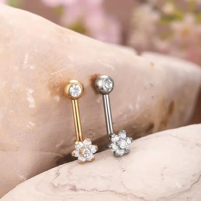 Piercing de Capuche Vertical en Titane pour Femme Bijoux de Corps Anneau de Ventre Fleur Jules Clip CZ Occasions Spéciales