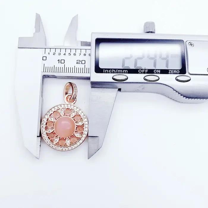 Pendentif ornement en or Rose