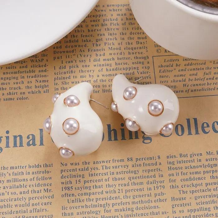 Boucles d'oreilles géométriques en perles, bijoux à la mode de haute qualité en plusieurs couleurs, accessoires polyvalents adaptés à diverses Occasions