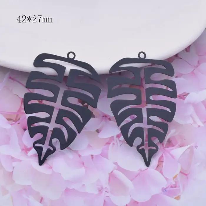 Boucles d'Oreilles Rondes en Forme de Cœur Noir et Blanc