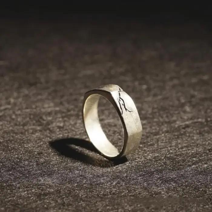 Bague craquelée vintage pour hommes