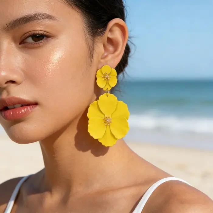 Boucles d'oreilles pendantes aux fleurs multicolores en métal fuchsia, bijou de mode pour femmes occasions festives et vacances d'été