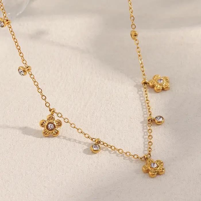 E.B.belle Mini collier pendentif fleur en Zircon plaqué or 18 carats en acier inoxydable hypoallergénique bijoux pour femmes