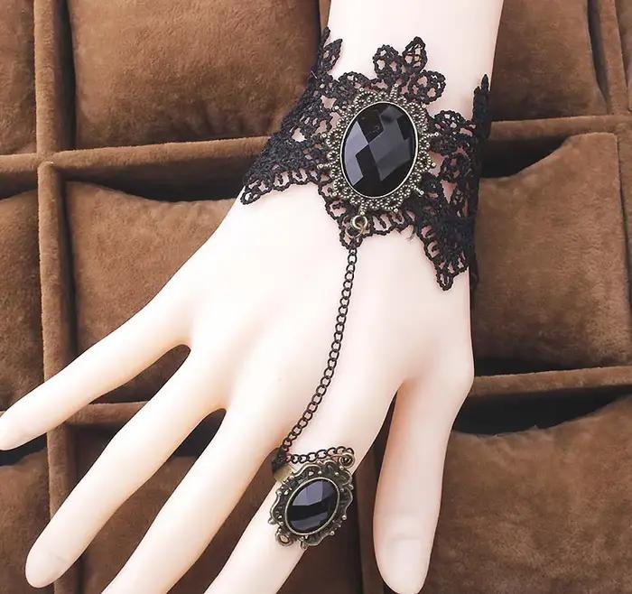 Collier gothique victorien en dentelle noire avec pendentif cristal pour femmes et filles occasions spéciales soirée festive