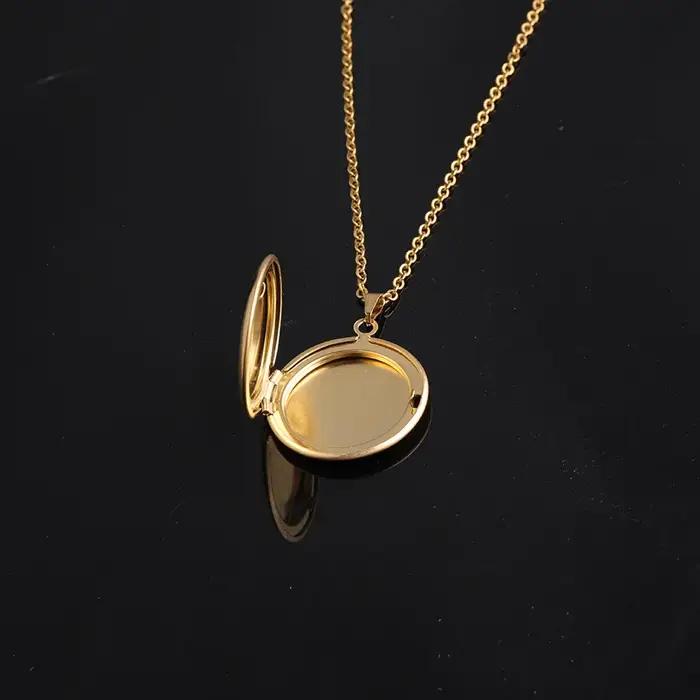 Collier avec pendentif médaillon ouvrable pour femmes