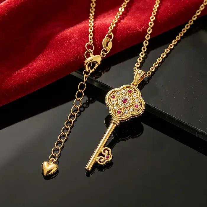 Collier classique en or 18 carats avec fleur et diamants bijou élégant cadeau femme occasions spéciales