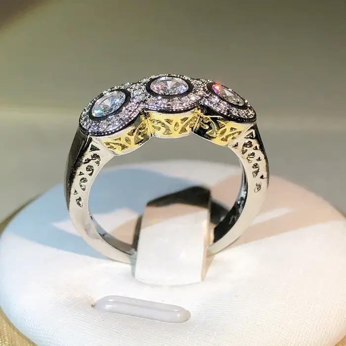 Nouveauté ronde AAAA + Zircon bagues de fiançailles de mariage avec pierre pour les femmes de luxe blanc