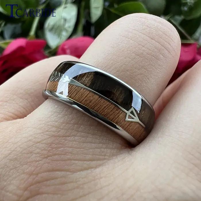 Bague en carbure de tungstène 6MM 8MM pour hommes et femmes avec incrustation double bois et flèche en acier