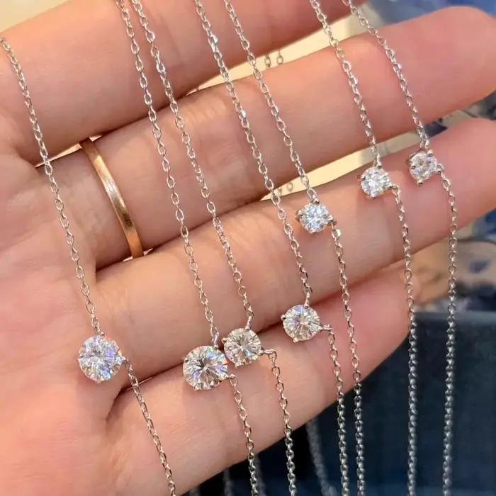 Collier en argent sterling 925 avec pendentif moissanite pour femmes styles modernes et élégants pour occasions spéciales