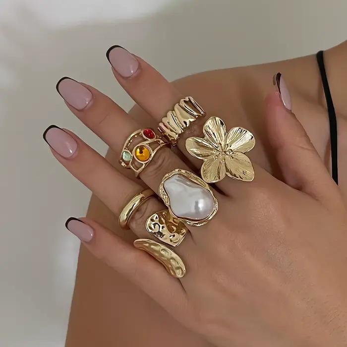 Ingemark 2025 bague baroque Imitation perle pour femmes bagues ouvertes élégantes avec accessoires de bijoux de conception de fleur en métal exagéré