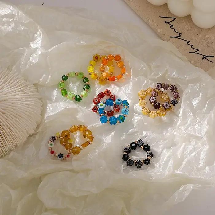 Nouvelles bagues coréennes en perles colorées à fleurs de marguerite