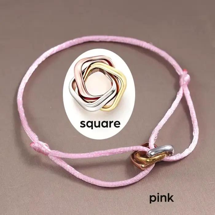 Bracelet tressé en corde réglable à trois anneaux carrés Trinity Love