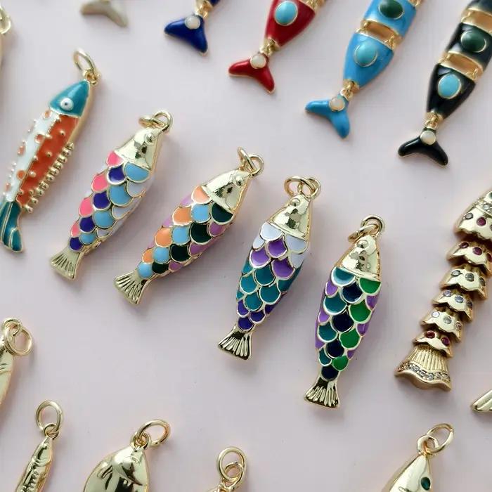 Breloques en forme de poisson mignon pour la fabrication de bijoux