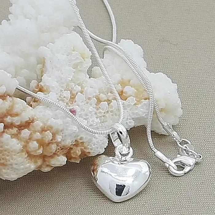 Collier coeur solide en argent regardé 925 pour femme