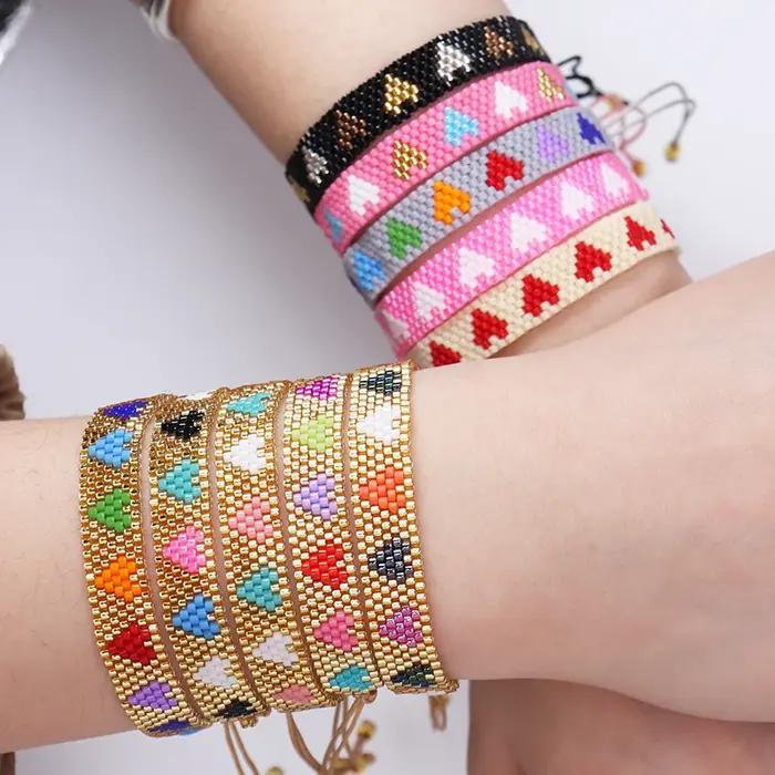 Bracelet bohème en perles Miyuki fait à la main pour femme – Bijoux réglables au design de cœur multicolore