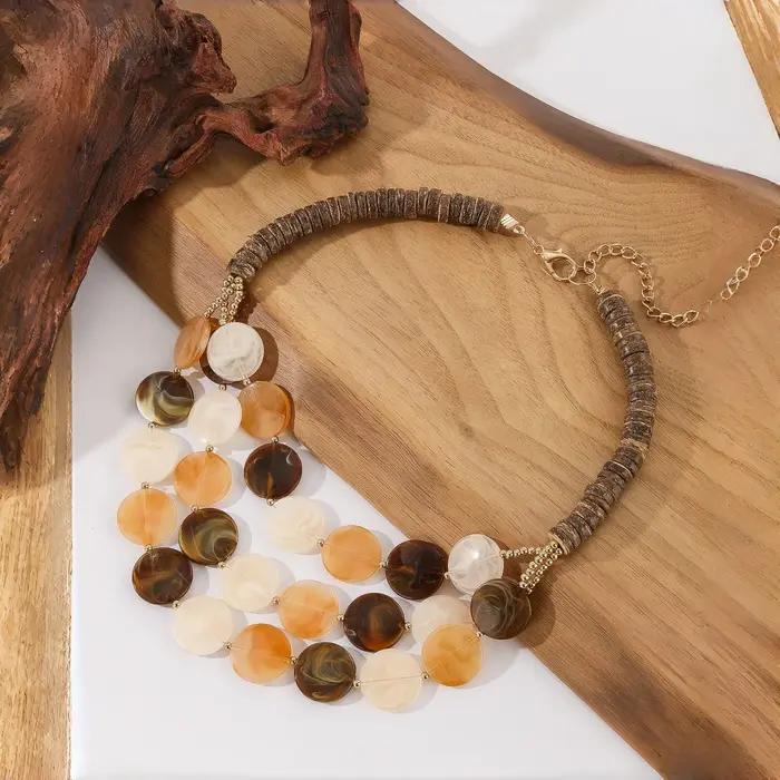 Collier Multicouche Perlé Fait Main en Perles Acryliques et Bois Géométriques Rondes Tendance Zara 2026 pour Femme – Bijou de Cou Idéal pour les Vacances d'Été