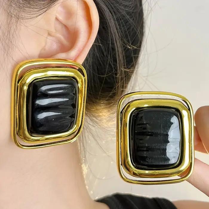 Boucles d'oreilles rétro surdimensionnées noires