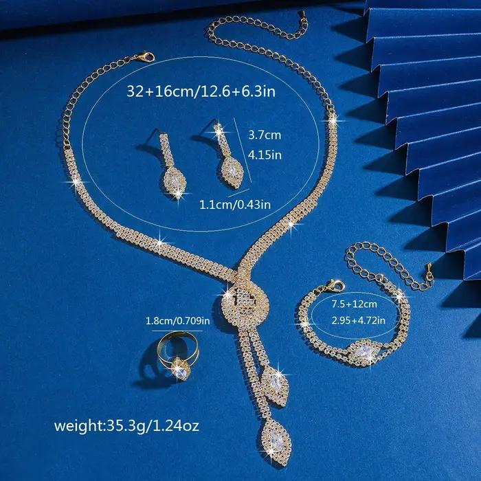 Ensemble de bijoux exquis et luxueux pour mariée, comprenant un collier et des boucles d'oreilles en zirconiums nude, pour mariage et banquet.