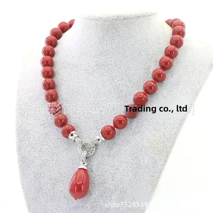 Collier de perles d'imitation de coquille de corail rouge