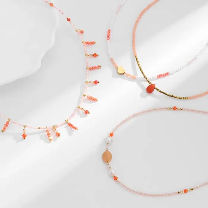 Collier de perles roses bohème avec pendentif en forme de cercle en acier inoxydable pour femmes et filles occasions spéciales
