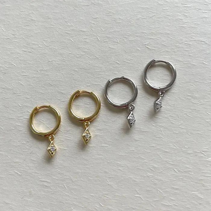 Petites boucles d'oreilles simples en argent regardé 925 pour femmes