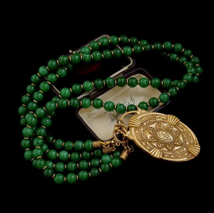 Collier et boucles d'oreilles Hippocampus double couche en agate verte