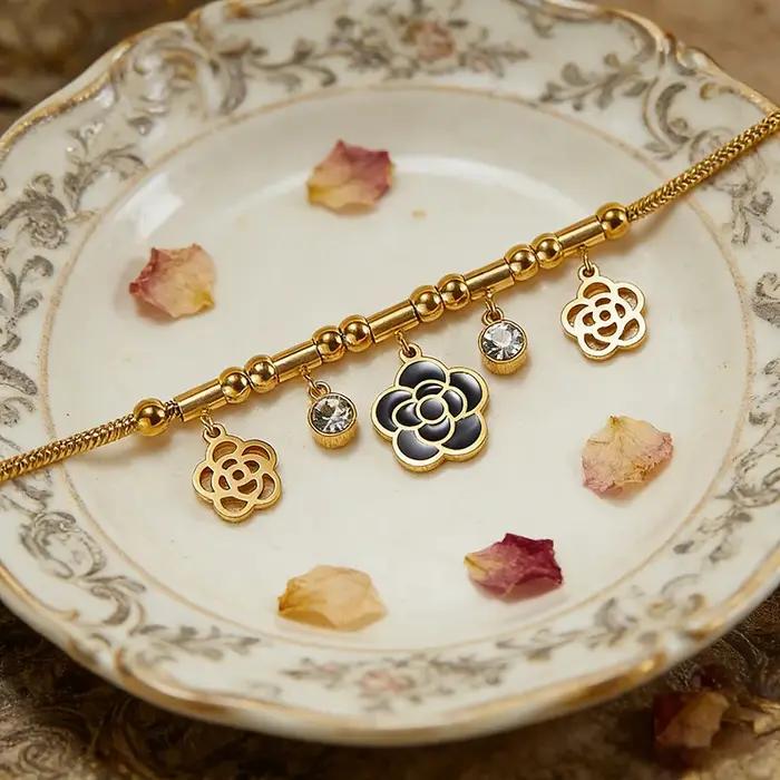 GANEMLY – Bracelet à breloques en forme de fleurs noires classiques pour femmes