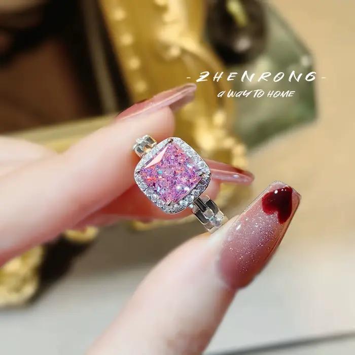Bijoux pour femmes - Bague en argent sterling 925 rose avec coupe Ice Flower. Bague de forme carrée.