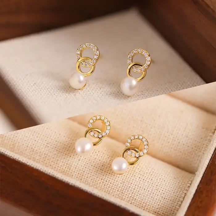 Boucles d'Oreilles Délicates LENNIK Nouvelle Collection 2026 Pour Jeunes Filles Style Décontracté Perle Miniature Double Anneau Or Jaune Clair Plaqué Rhodium Imitation Occasions Spéciales