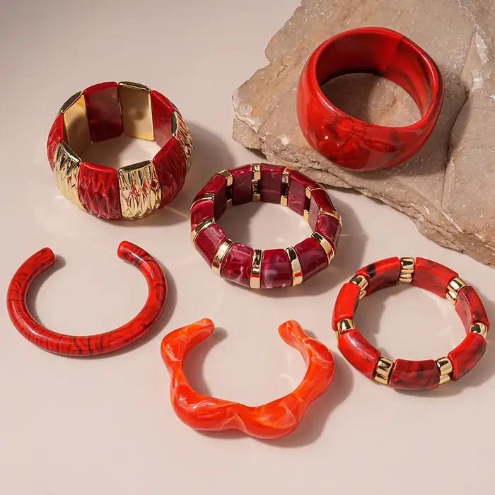 Bracelets élastiques en résine acrylique rouge