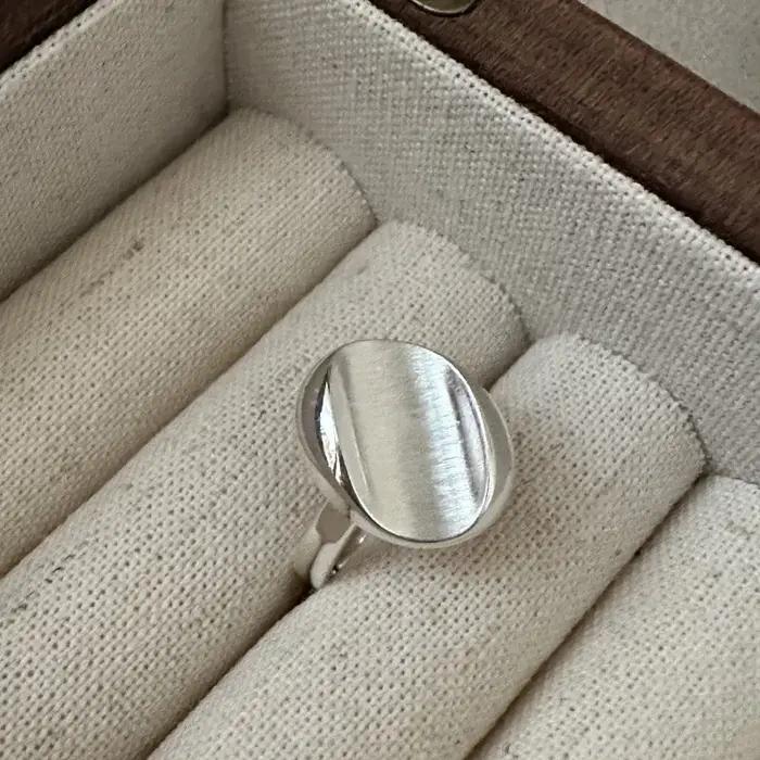 ANENJERY argenté géométrique ovale lisse brossé anneau ouvert pour les femmes Unique à la mode polyvalent