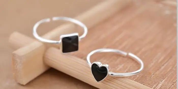 Bagues carrées noires couleur argent pour femmes et filles