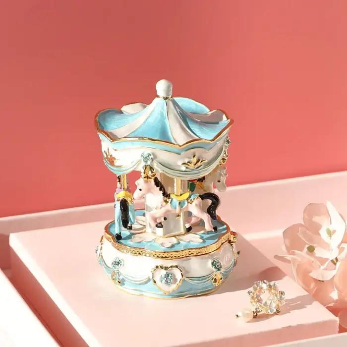 Boîte à bijoux carrousel rose élégante pour rangement et présentation de bijoux haut de gamme cadeau occasion spéciale princesses modernes