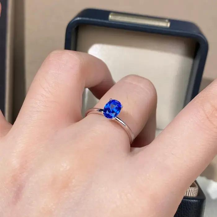 Bague en or blanc massif 18 carats saphir naturel bleu ovale pour fiançailles alliances de mariage occasions spéciales femmes