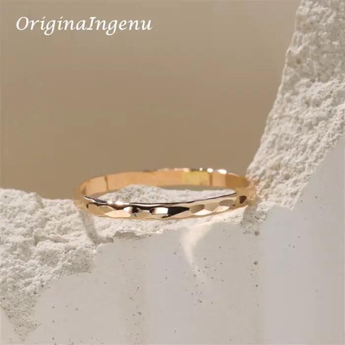 Bague martelée remplie d'or 14 carats