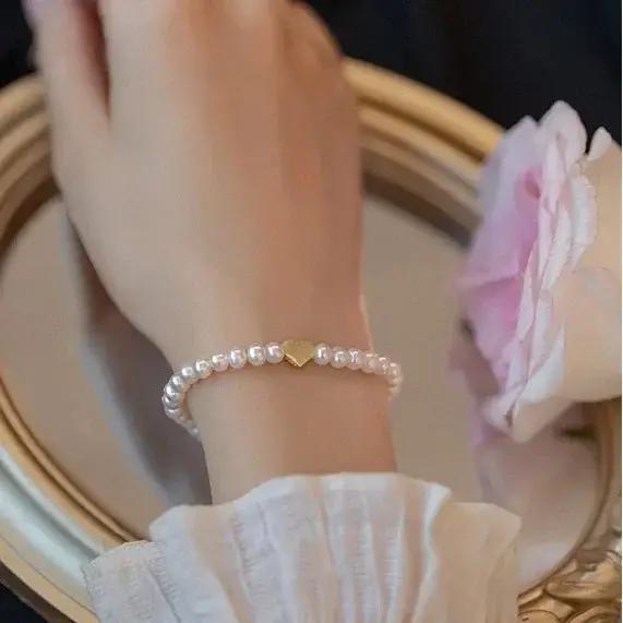 Bracelet en forme de cœur et de perles pour femmes