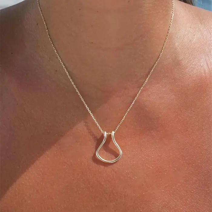 Mignon fer à cheval porte-anneau bijoux plaqué or Simple U lettre collier mariage fiançailles