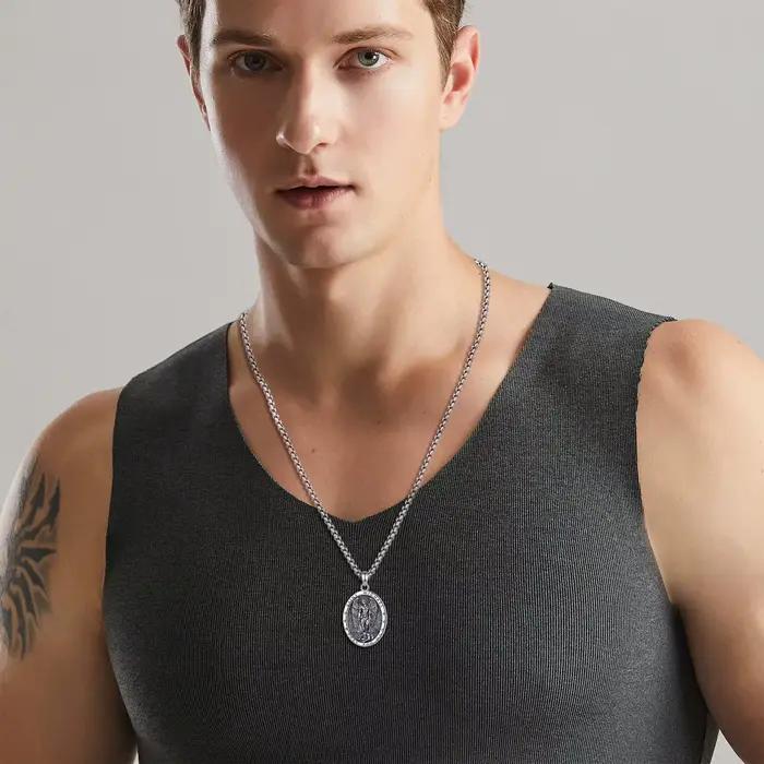 Collier Eudora en Cuivre Saint Michel Pendentif Médaille Archange Bijou de Protection Vintage pour Hommes Occasions Spéciales Cadeau Festival