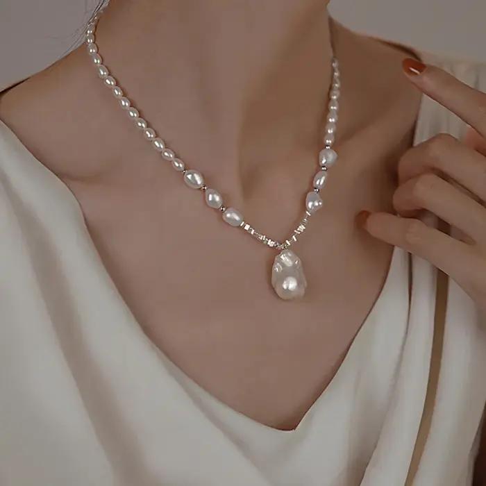 Collier de perles baroques élégant pour femmes pendentif rétro en forme de goutte d'eau cadeau de Saint Valentin chaîne de cou luxueuseTracker d'humeur imitation plaqué argent rhodium ou couleur or jaune clair