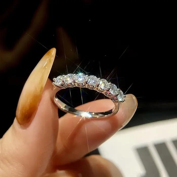 Bague en moissanite véritable Novary