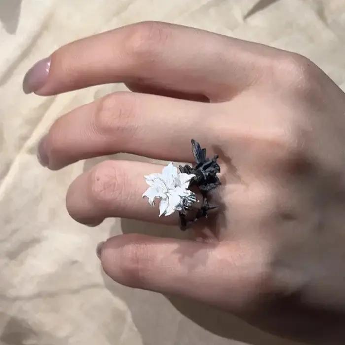 Bague Mandala Exquise Noir Blanc Bijou Unique Personnalité Accessoire Mode Occasions Spéciales Femme