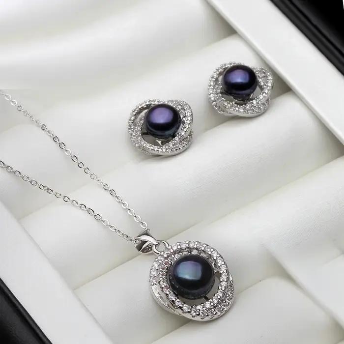 Ensemble collier et boucles d'oreilles en perles naturelles cultivées pour femmes