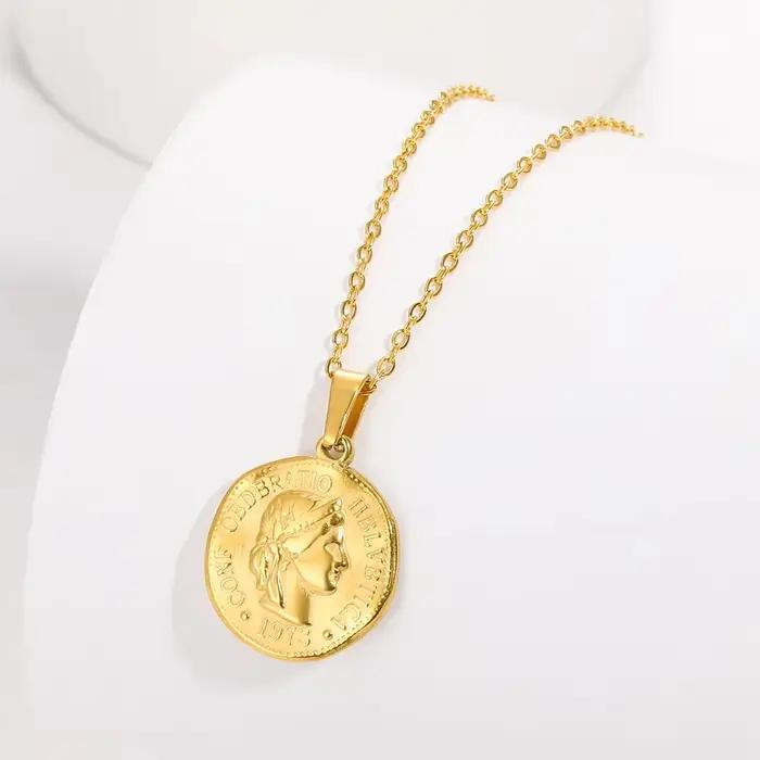Déesse aphrodite cléopâtre Artemis Athena Hecate collier acier inoxydable mythologie grecque