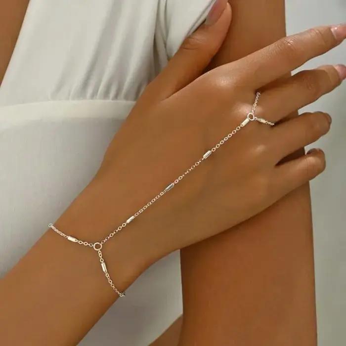 Bracelet à anneau carré couleur or pour femmes