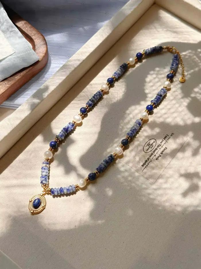 Collier avec pendentif en pierre lapis-lazuli pour femme