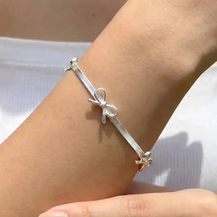 Bracelet Nœud Papillon Argenté avec Chaîne Serpent et Ruban